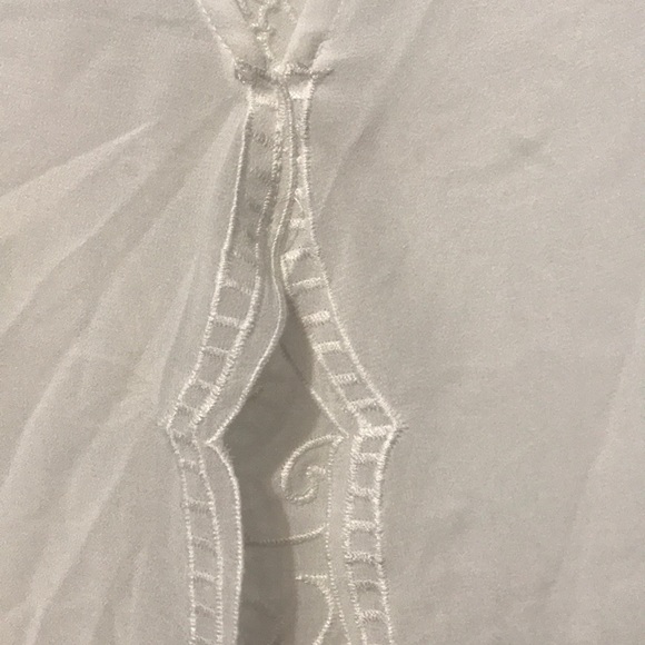 Torrid sheer blouse - Picture 3 of 4